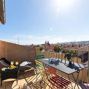 Appartement La Croix - F3, Terrasse Vue Panoramique, Vieux-nice Old Town&terrace
